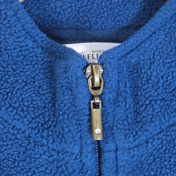 Northern Reflections Blue Fleece Womens Medium Vest with Penguin Embroidery, - Picture 5 of 12